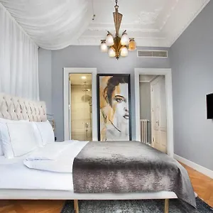 Lina Taksim Pera Istanbul
